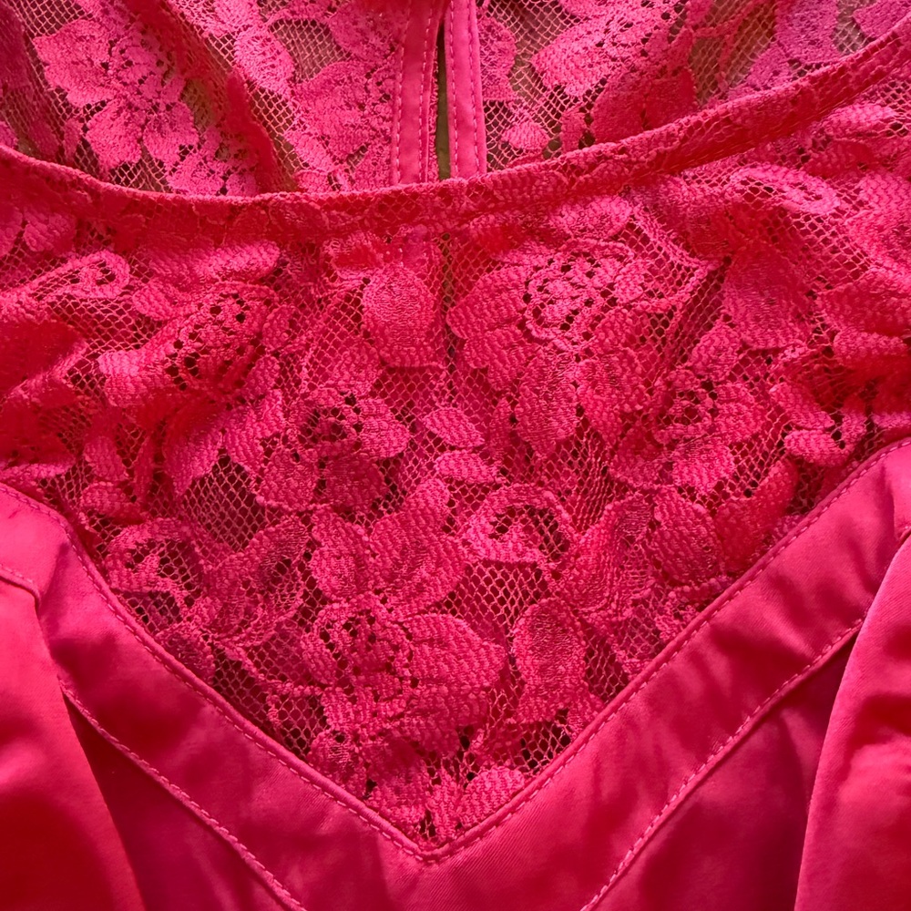 LC Lauren Conrad lace sweetheart neckline dress - Picture 3 of 7